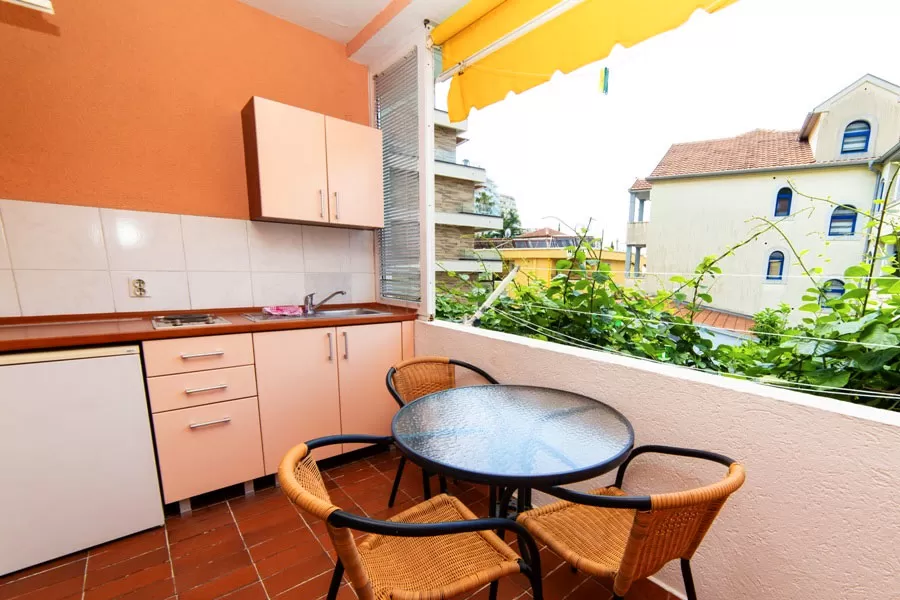 Djuric Studio 02_01.jpg